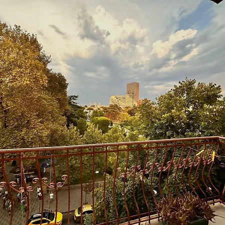 Garden View 地拉那