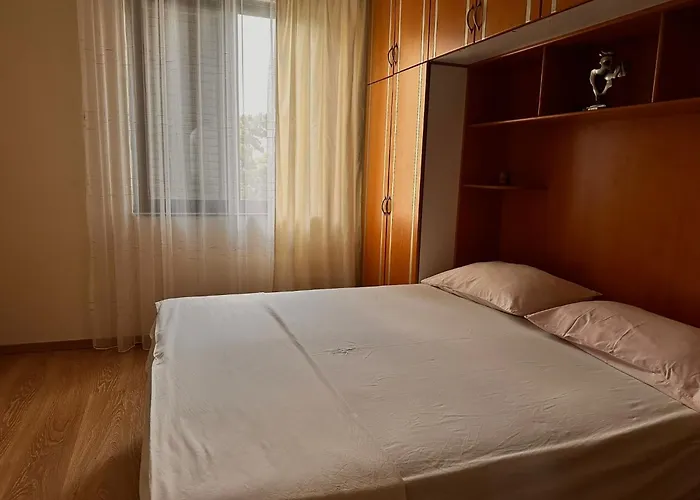 Garden View 地拉那