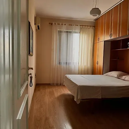 Garden View * ティラナ