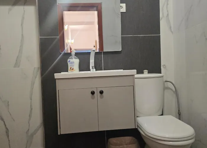 Garden View * 地拉那